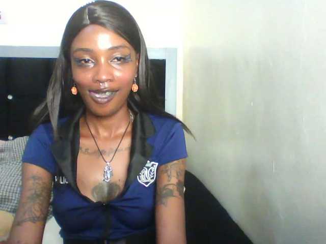 Calin33 live cam on BongaCams