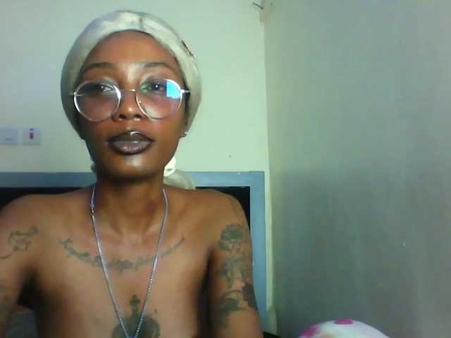 Calin33 live cam on BongaCams