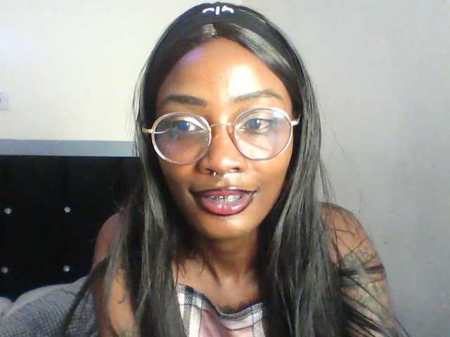 Calin33 live cam on BongaCams
