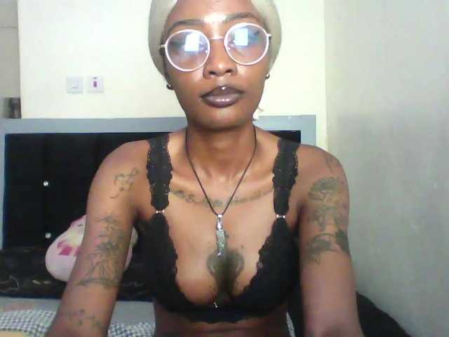 Calin33 live cam on BongaCams