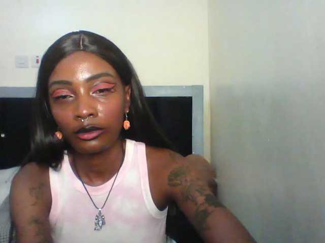 Calin33 live cam on BongaCams