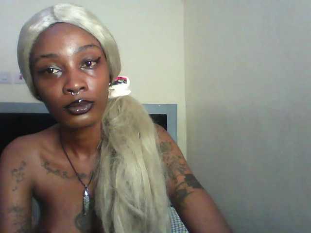 Calin33 live cam on BongaCams