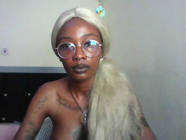 Calin33 live cam on BongaCams