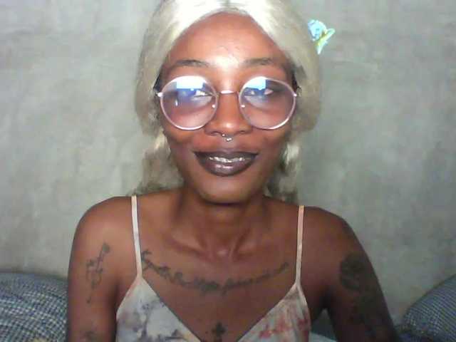 Calin33 live cam on BongaCams