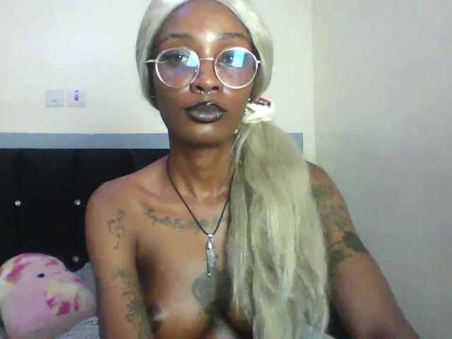 Calin33 live cam on BongaCams