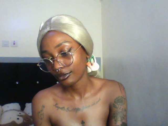 Calin33 live cam on BongaCams