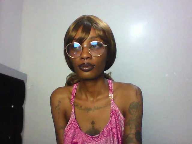 Calin33's BongaCams show and profile