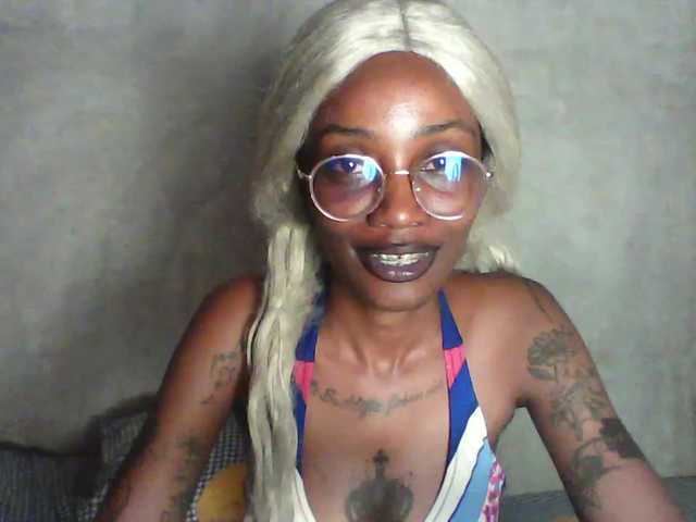Calin33 live cam on BongaCams