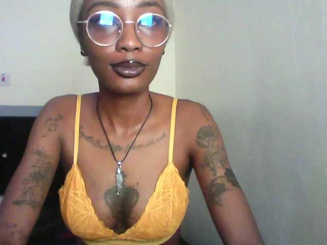 Calin33 live cam on BongaCams