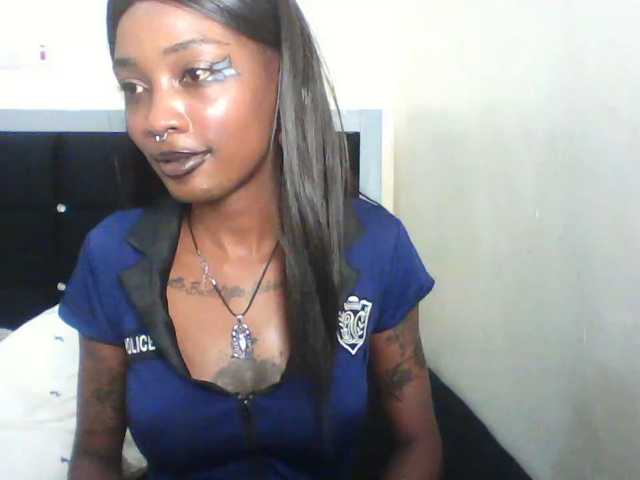 Calin33 live cam on BongaCams