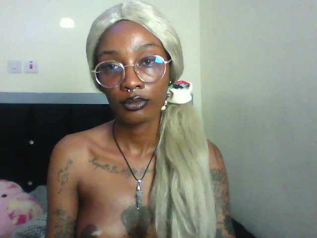 Calin33 live cam on BongaCams