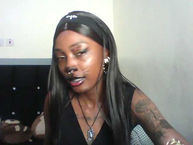 Calin33 live cam on BongaCams