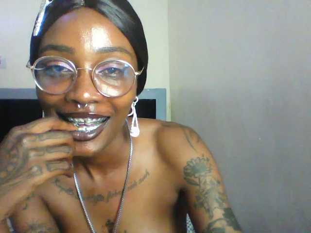 Calin33 live cam on BongaCams