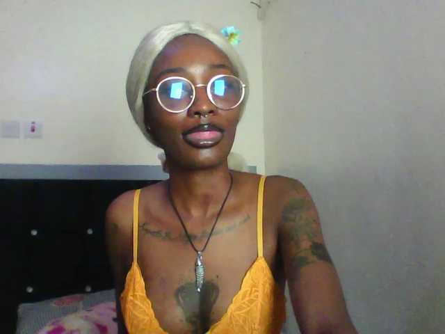 Calin33 live webcam show