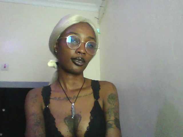 Calin33 live cam on BongaCams