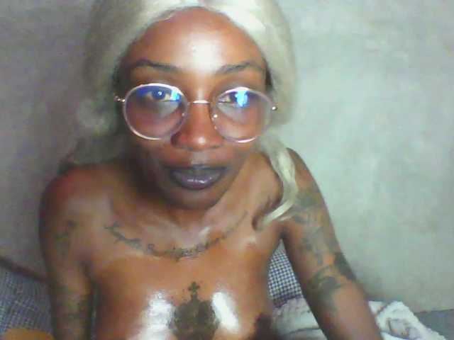 Calin33 live cam on BongaCams