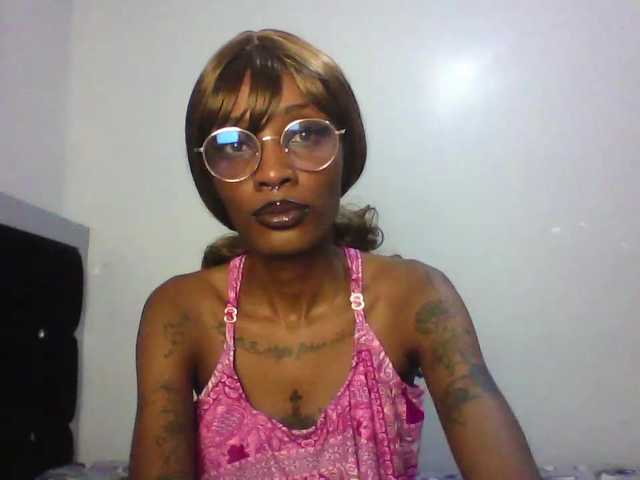 Calin33's BongaCams show and profile