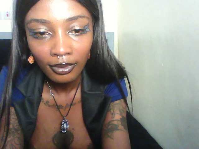 Calin33, en vivo ahora en BongaCams
