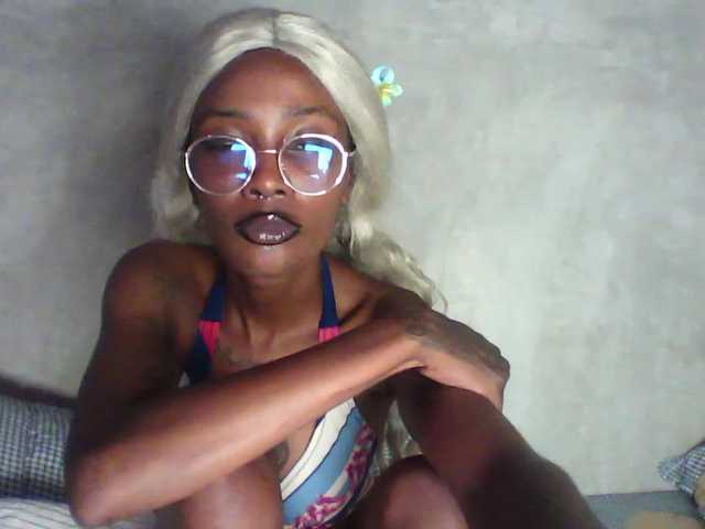 Calin33 live cam on BongaCams