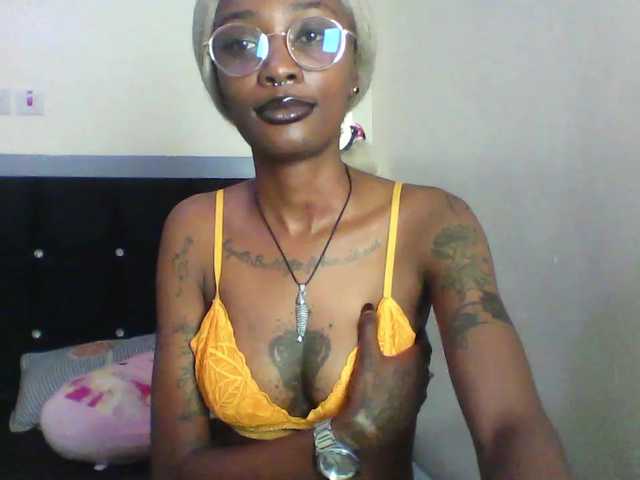 Calin33 live cam on BongaCams