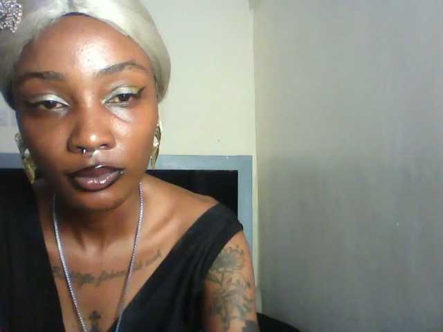 Calin33 live cam on BongaCams