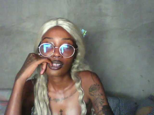 Calin33 live cam on BongaCams