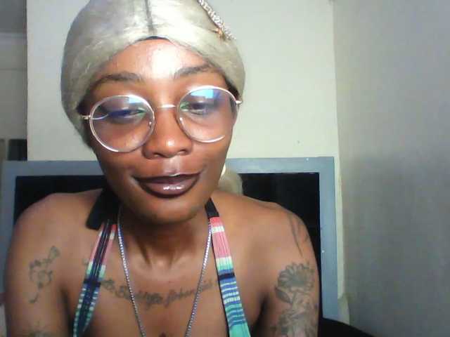 Calin33 live cam on BongaCams