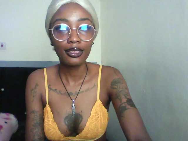 Calin33 live cam on BongaCams