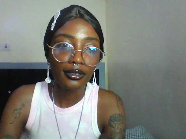 Calin33 live cam on BongaCams