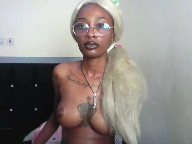 Calin33 live cam on BongaCams