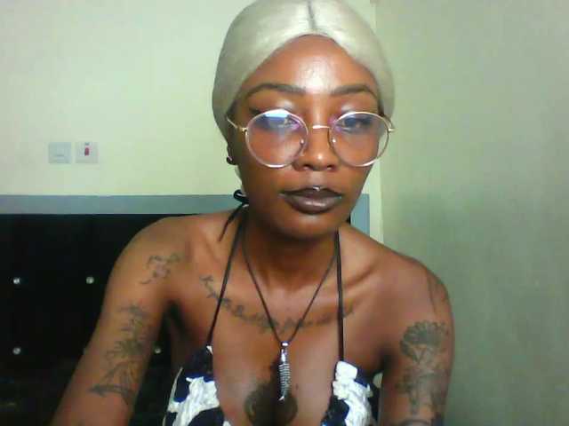 Calin33 live cam on BongaCams
