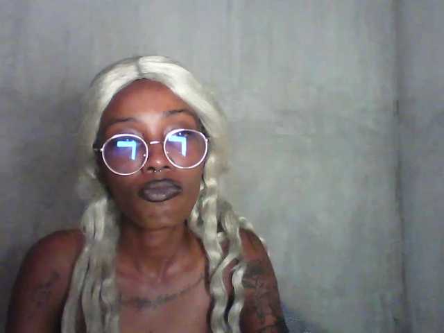 Calin33 live cam on BongaCams