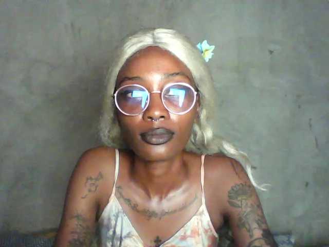 Calin33 live cam on BongaCams