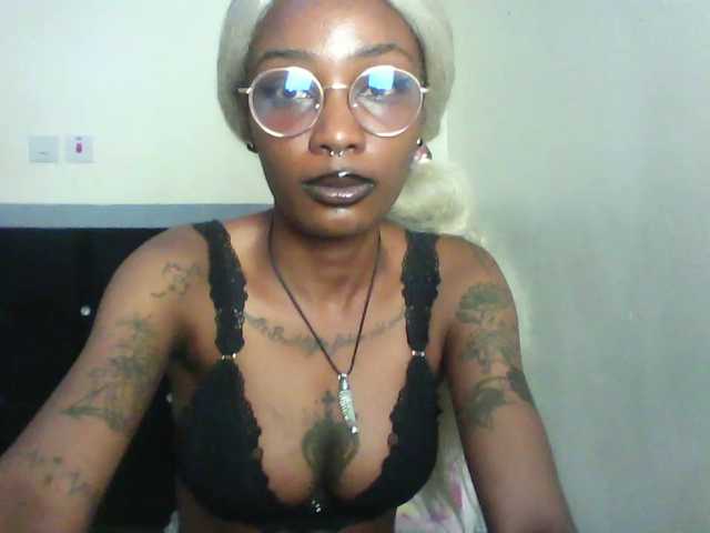 Calin33 live cam on BongaCams