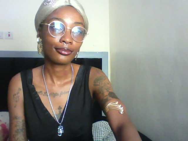 Calin33 live cam on BongaCams