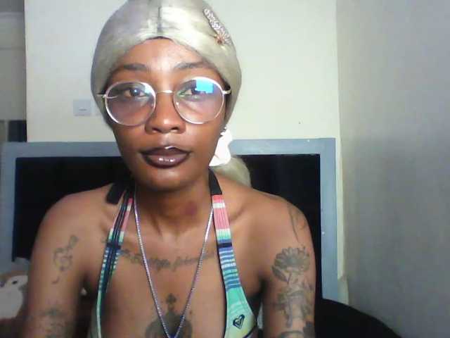 Calin33 live cam on BongaCams