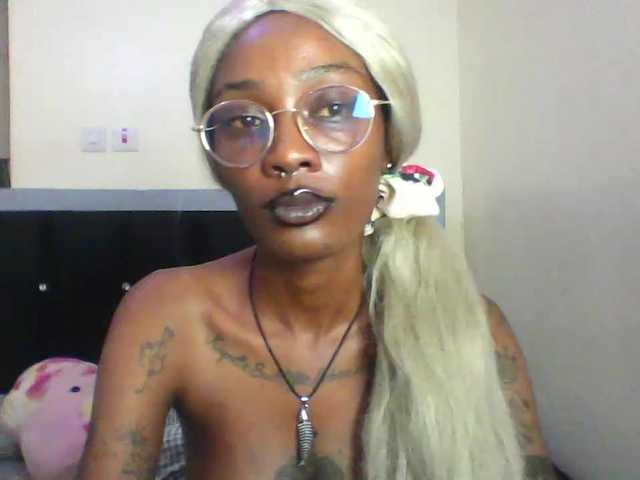 Calin33 live cam on BongaCams