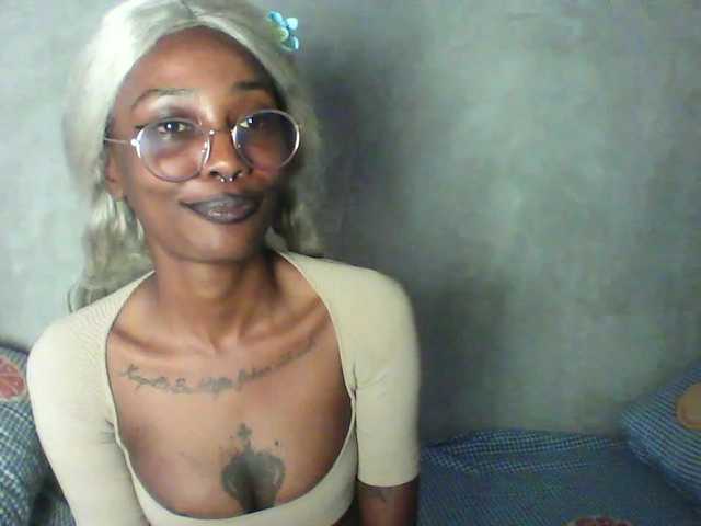 Calin33 live cam on BongaCams
