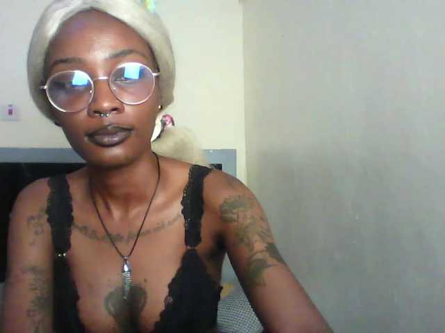 Calin33 live cam on BongaCams