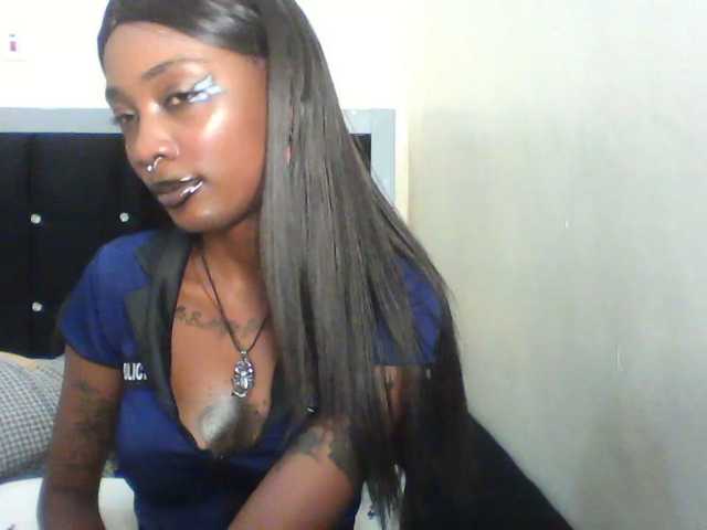 Calin33, en vivo ahora en BongaCams