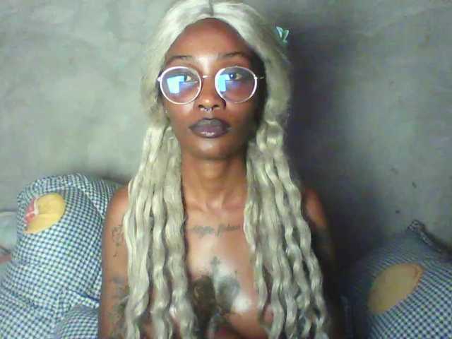 Calin33 live cam on BongaCams
