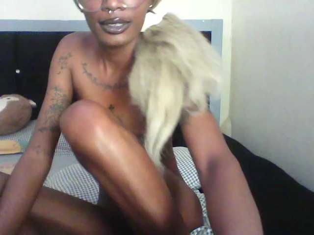 Calin33 live cam on BongaCams