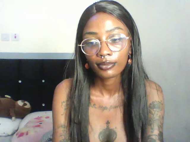 Calin33 live cam on BongaCams