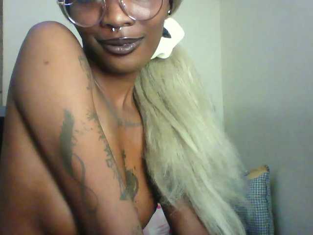 Calin33 live cam on BongaCams