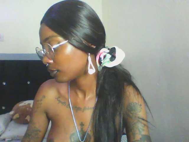 Calin33 live cam on BongaCams
