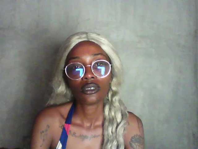 Calin33 live cam on BongaCams