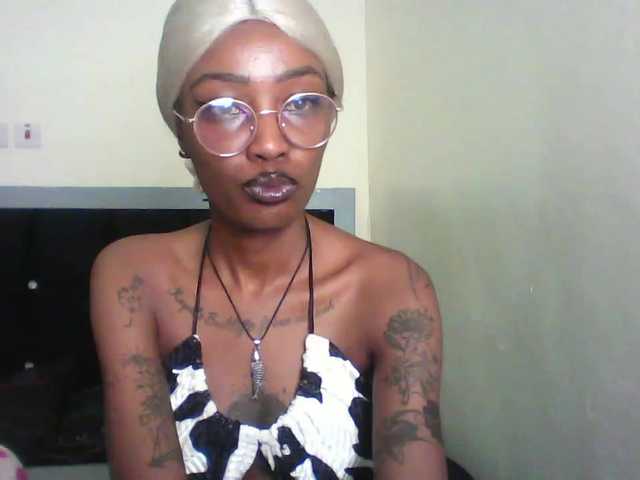 Calin33 live cam on BongaCams