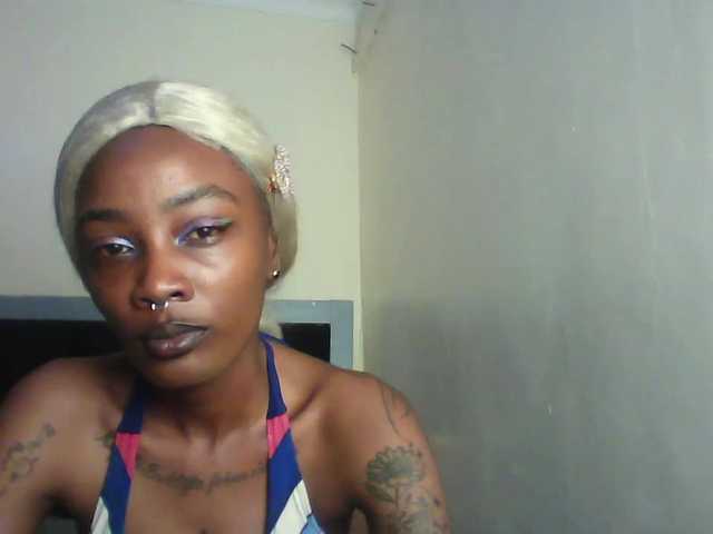 Calin33 live cam on BongaCams