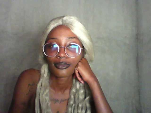Calin33 live cam on BongaCams