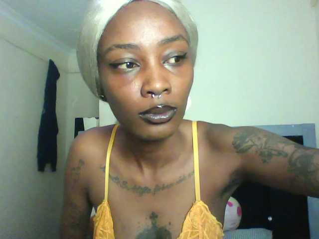 Calin33 live cam on BongaCams